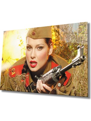 Eliza Home  Kadınlar Asker Üniformalı Cam Tablo