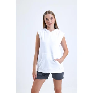 Beyaz Kolsuz Kapüşonlu Sporcu Atlet Tişört