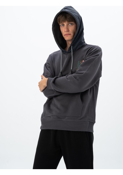 Erkek Regular Fit Kanguru Cepli Sweatshirt K26254925701