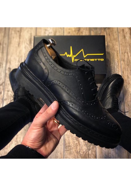 Hakiki Deri Siyah Erkek Ayakkabı Düz Taban ile Şık ve Rahat Kullanım
