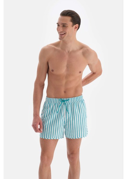 Yeşil-Beyaz Çizgili Mini Şort fiyatları