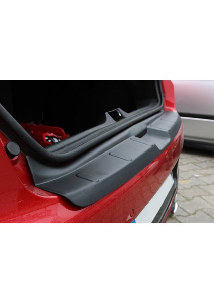 Renault Clio 4 Hb Arka Tampon Eşiği Plastik 2016 ve Sonrası indirimleri