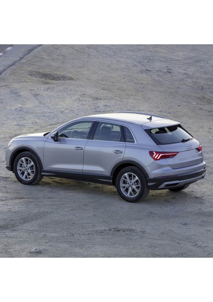 Audi Q3 2019-2024 Arka Cam Silecek Kapağı 4G9955205 fiyatları