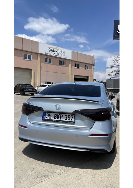 Honda civic fe1 bagaj üstü spoiler hybrid pianoblack 2021+ fiyatları