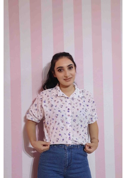 Çiçek Desenli Beyaz Keten Krop Gömlek fırsatları