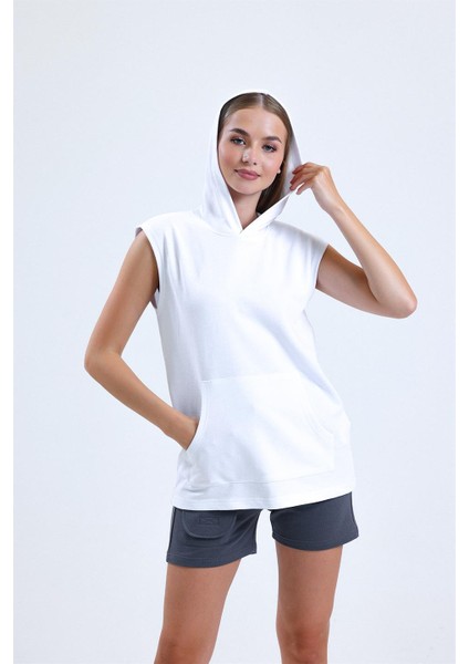 Beyaz Kolsuz Kapüşonlu Sporcu Atlet Tişört indirimleri