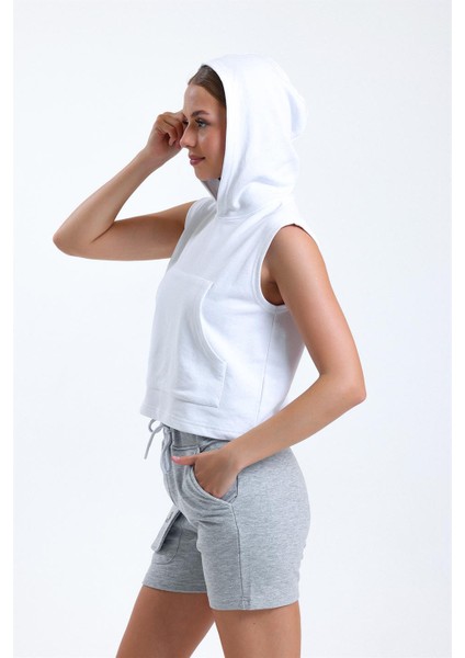 Beyaz Kolsuz Kapüşonlu Crop Sporcu Atlet Tişört indirimleri