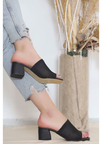 Kadın Siyah 5 cm Topuklu Terlik fiyatları