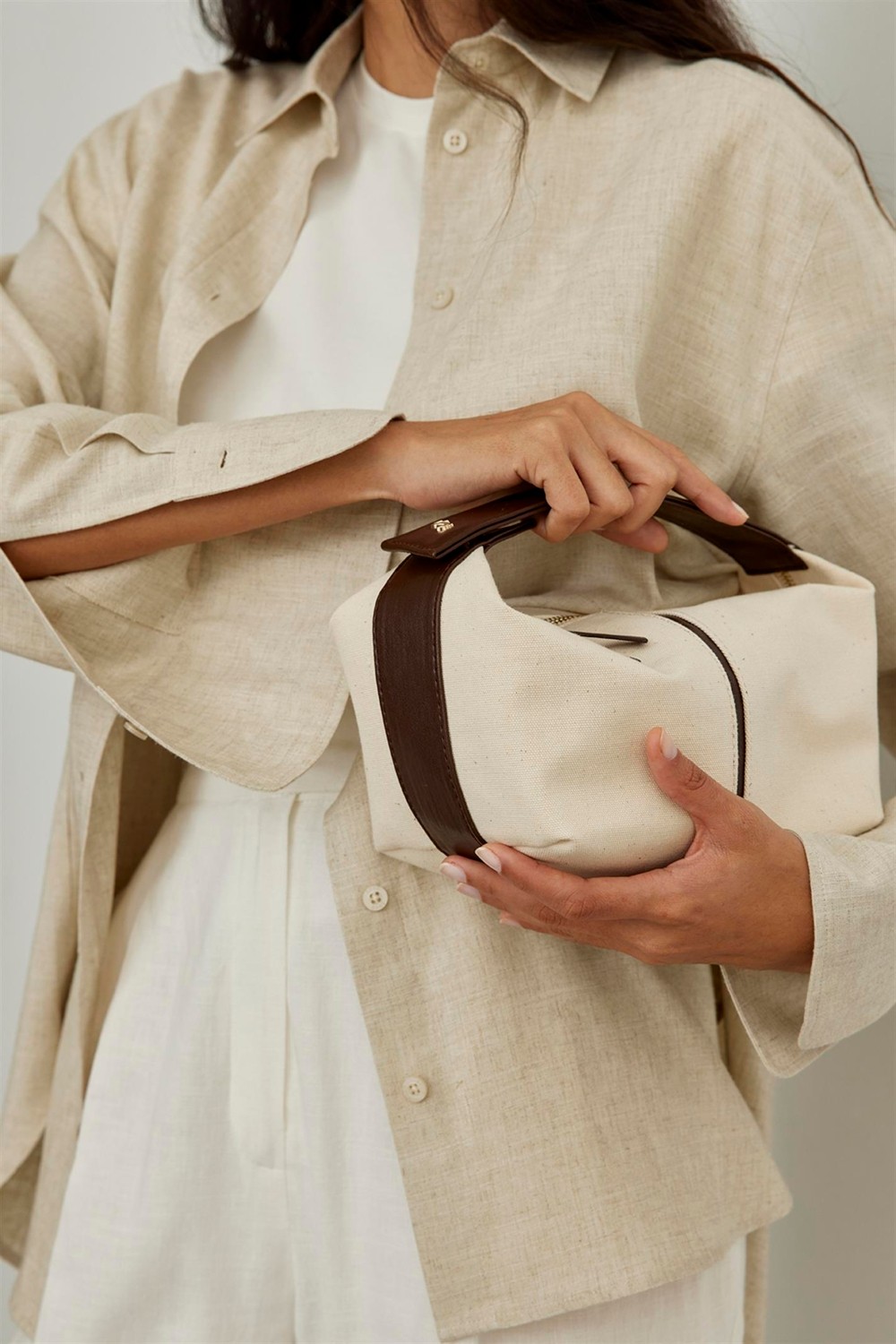 Suud Collection Acı Kahve Archi Mini Bag Suya Dayanıklı Deri ile Ergonomik Tasarım Küçük Boy Günlük Kullanım