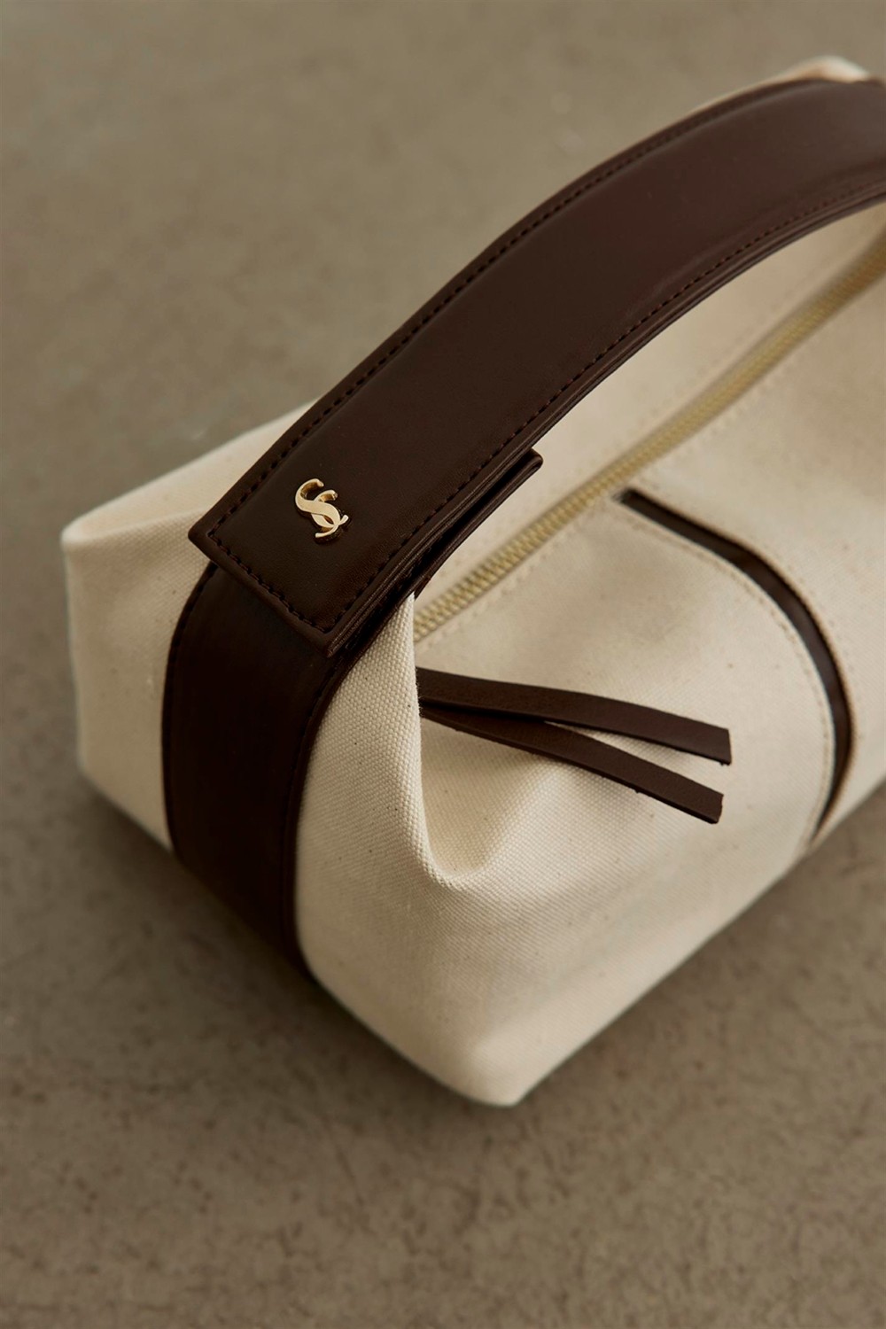 Suud Collection Acı Kahve Archi Mini Bag Suya Dayanıklı Deri ile Ergonomik Tasarım Küçük Boy Günlük Kullanım görsel 4