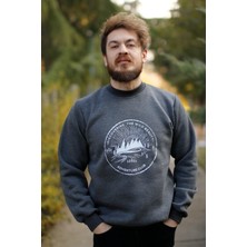 ZY Khan Zykhan Unisex Antrasit Adventure Club Baskılı Bisiklet Yaka Şardonlu 3 Iplik Pamuklu Sweatshirt