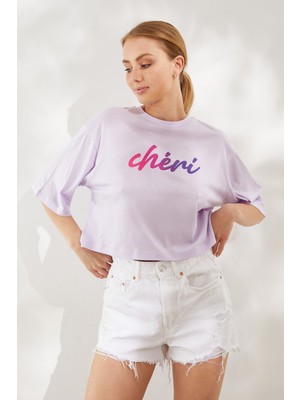 Nalu Cheri Yazı Baskılı Crop T-Shirt Lila