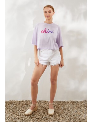 Nalu Cheri Yazı Baskılı Crop T-Shirt Lila