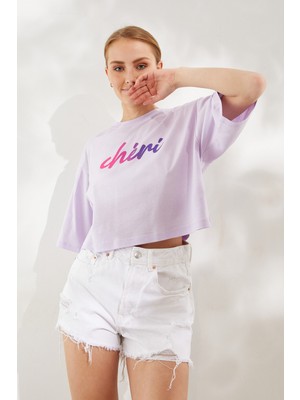 Nalu Cheri Yazı Baskılı Crop T-Shirt Lila