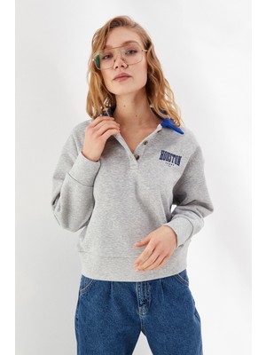 Nalu Kontrast Yaka Detaylı Retro Sweatshirt Gri Melanj