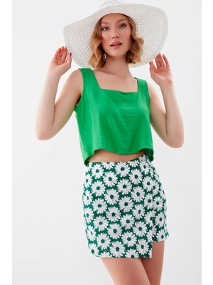 Vitrin Çiçek Desenli Önü Düğmeli Şort Etek