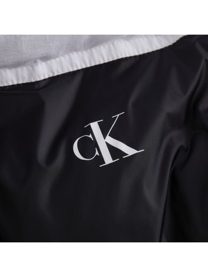 Calvin Klein Mont