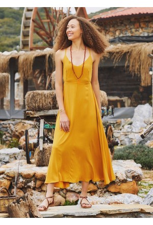 Sarı Güpür Detay İtalyan Elbise