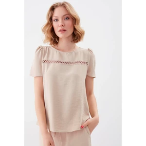 Güpürlü Kısa Kol Bluz