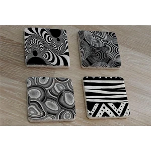 Siyah Beyaz Geometrik Desenler Doğal Taş Bardak Altlığı 4'lü Set - Natural Stone Coasters
