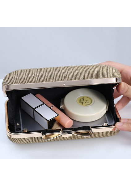 Parti Elbisesi ile Işıltılı Pileli Fiyonklu Parti Debriyajı (Yurt Dışından) indirimleri