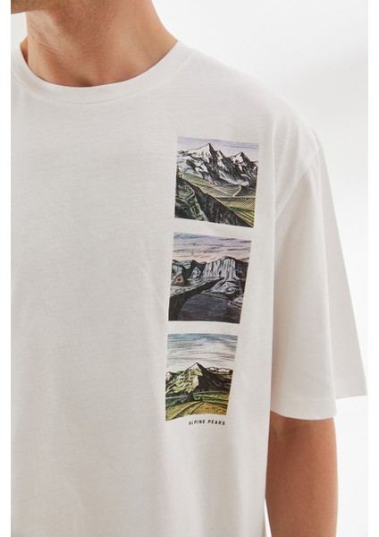 Alpine Peaks Baskılı Oversize Erkek T-Shirt Beyaz