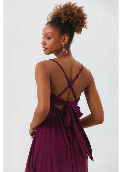 Sırt Detaylı Düz Renk Şık Elbise indirimleri