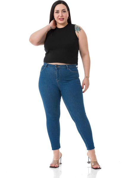 Büyük Beden Bisiklet Yaka Kolsuz Crop Viskon Siyah Body