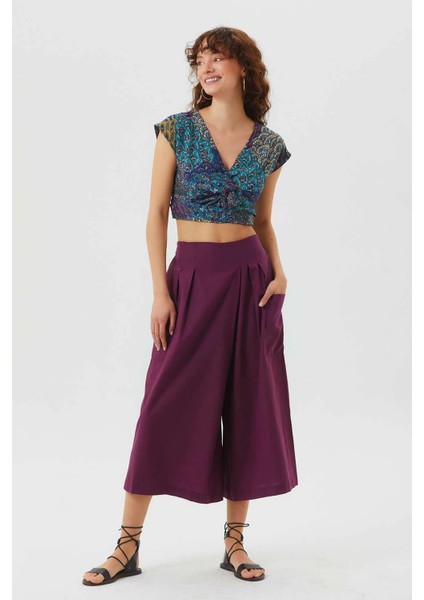 Desenli Sırt Detaylı Bağlamalı Crop Bluz fiyatları