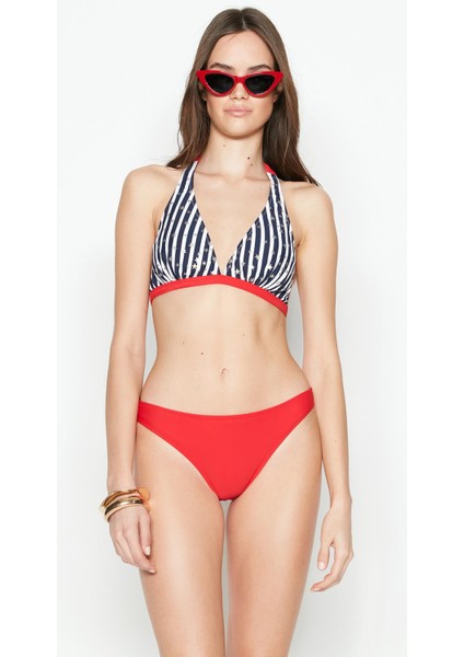 Uzun Üçgen Bikini Takım 3202 Lacivert/kırmızı fiyatları