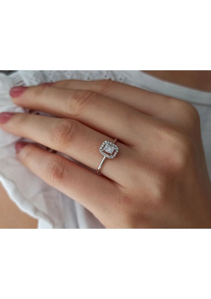 F Renk 0,18 Karat Baget Pırlanta Yüzük 0417R0289 fırsatları