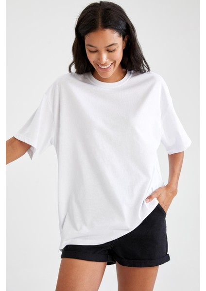 Regular Beyaz Bisiklet Yaka T-Shirt