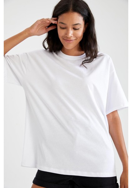 Regular Beyaz Bisiklet Yaka T-Shirt modelleri