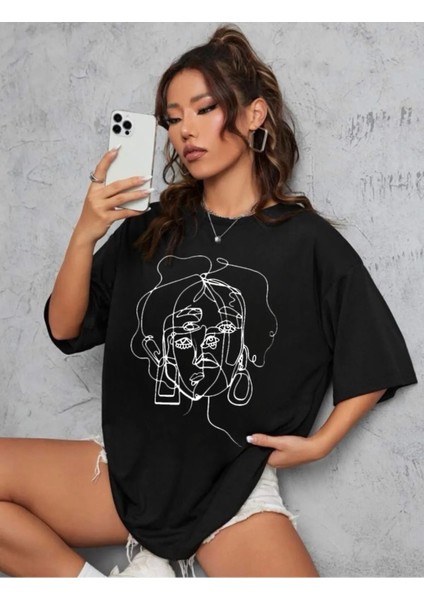 Kadın Kırmızı Yüz Baskı Detaylı Oversize T-Shirt Kırmızırenklileryüzdetaylı