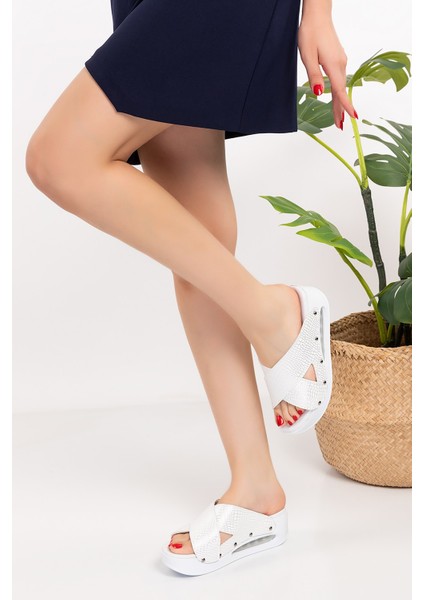Beyaz Gümüş Desenli Çapraz Model Açık Airmax Ortopedik Terlik fırsatları