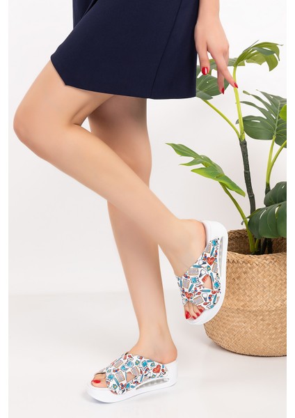 Beyaz Ilk Yardım Desenli Çapraz Model Açık Airmax Ortopedik Terlik 013 modelleri