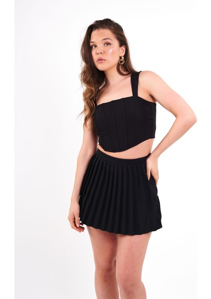 Siyah Asimetrik Baretli Crop Bluz modelleri