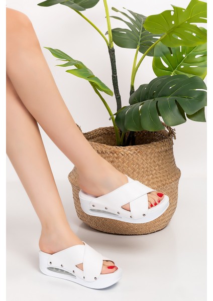 Beyaz Renk Çarpraz Model Açık Airmax Taban Ortopedik Terlik fiyatları