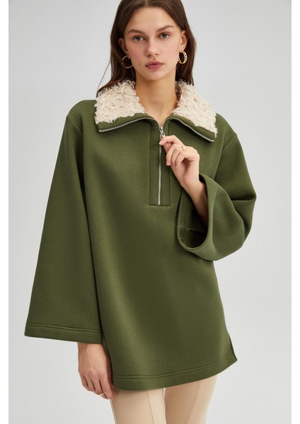 Touche Yakası Kürklü Sweatshirt