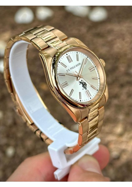2068-08 Kadın Kol Saati indirimleri