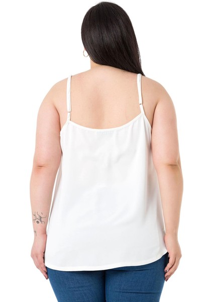 Büyük Beden Yakası Dantelli Ayarlanabilir Ince Askılı Beyaz Bluz modelleri