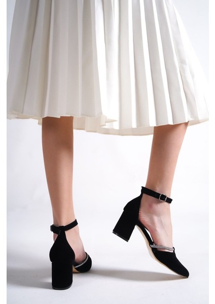 Önü Kapalı Taşlı Kalın Topuklu Ayakkabı indirimleri