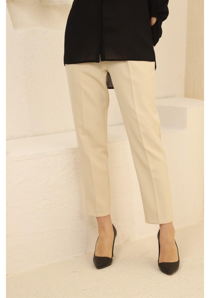 1005 Krem Havuç Paça Beli Lastikli Dokuma Kadın Pantolon modelleri