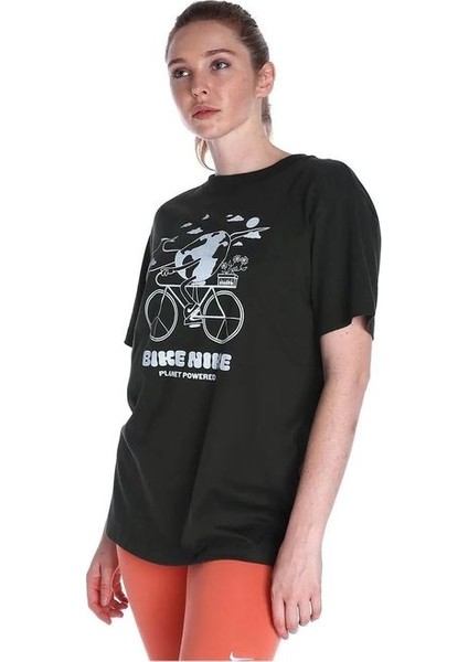 W Nsw Tee Bf Earth Day Kadın Yeşil Günlük Stil Tişört DQ3047-355 fırsatları