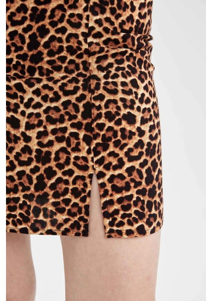 Bodycon Kare Yaka Baskılı Mini Askılı Elbise W6796AZ22SM fırsatları