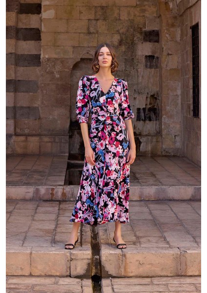 Çiçek Desenli Elbise