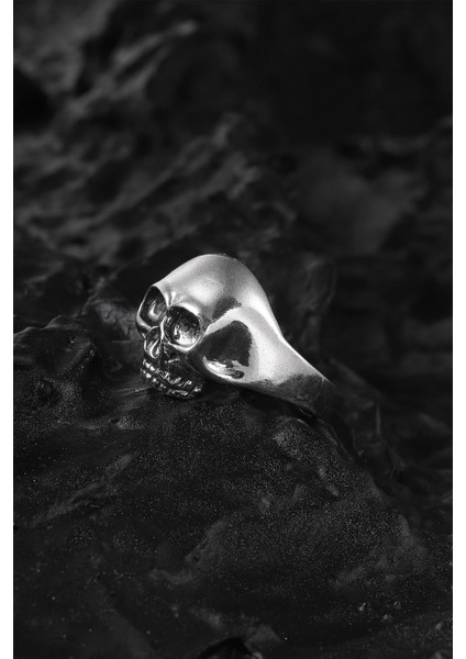 925 Ayar Gümüş Kuru Kafa Motifli Yüzük