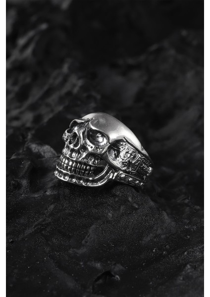 925 Ayar Gümüş Kuru Kafa Motifli Yüzük