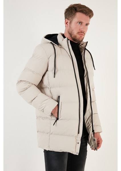 Slim Fit Suya ve Rüzgara Dayanıklı Çıkarılabilir Kapüşonlu Şişme Mont Erkek Mont 649009 fırsatları