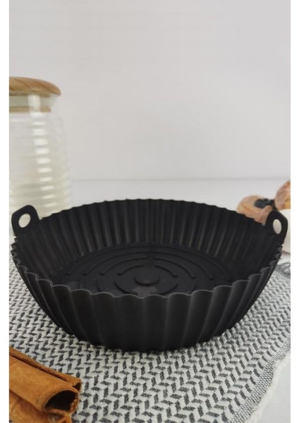 Yanmaz Yapışmaz Silikon Kulplu Airfryer Kalıbı 20 cm Siyah – THN75825